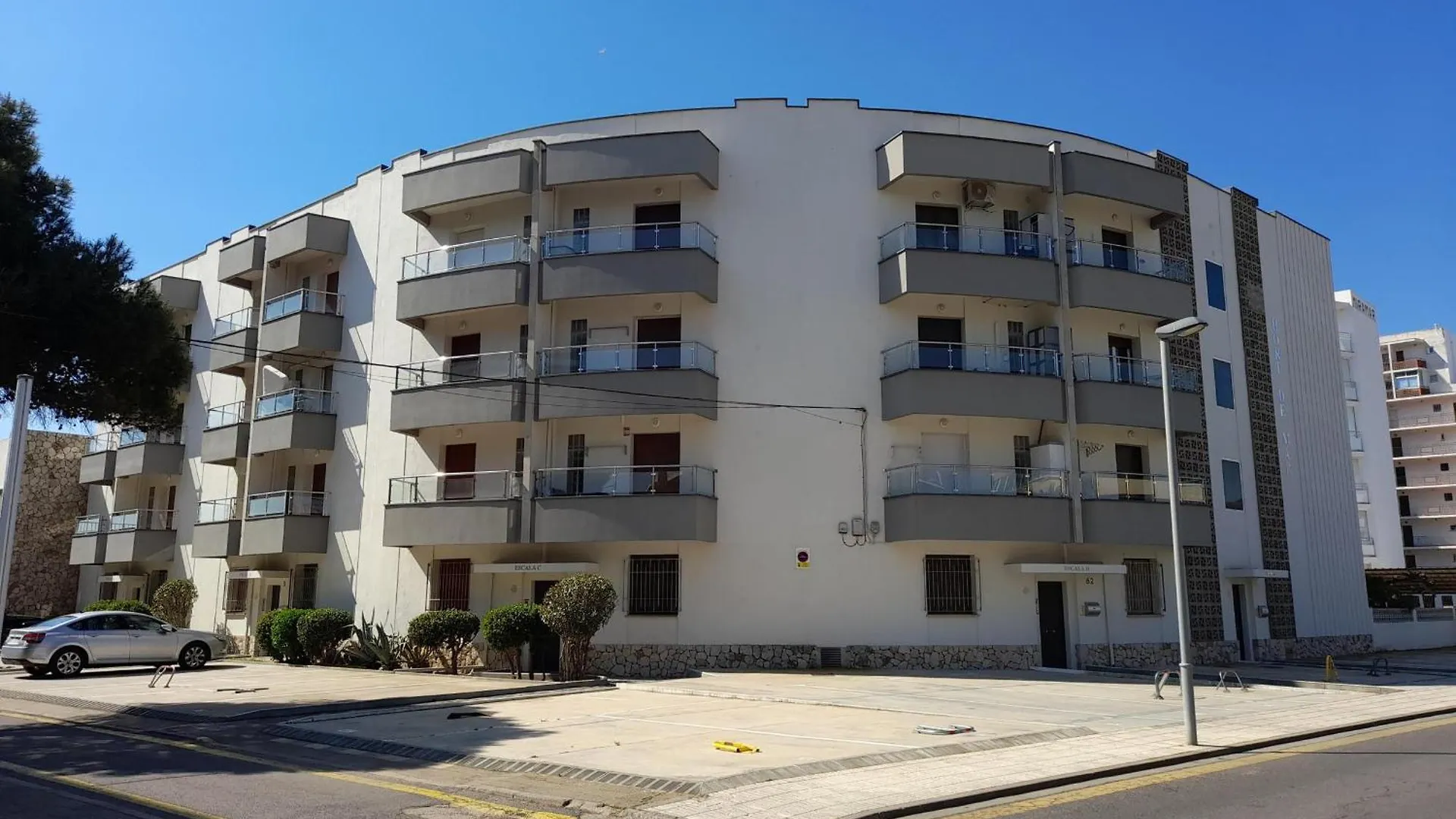 3170 Hort De Mar E 341, Vista Inmejorable, En 1ª Linea De Mar Y Frente A La Playa Mas Espaciosa De Roses. Edificio Tranquilo. A.A. Parking. - Es-258-4
