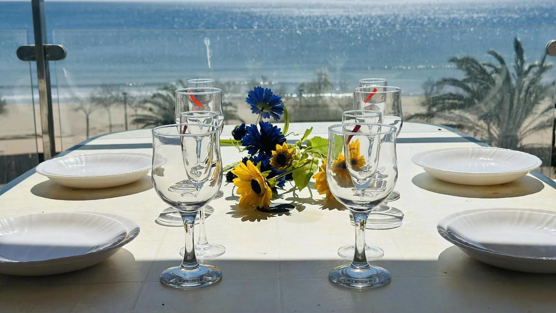 3170 Hort De Mar E 341, Vista Inmejorable, En 1ª Linea De Mar Y Frente A La Playa Mas Espaciosa De Roses. Edificio Tranquilo. A.A. Parking. - Es-258-4 Apartment